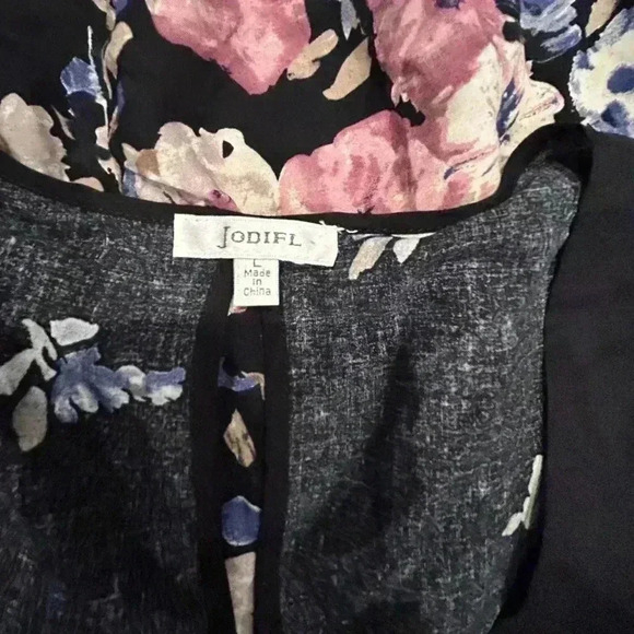 Jodifl black top with flowers size L - Picture 11 of 11